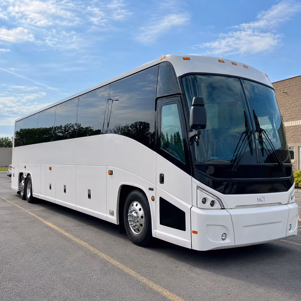 los angeles charter bus rentals and employee transportation for norwalk employers