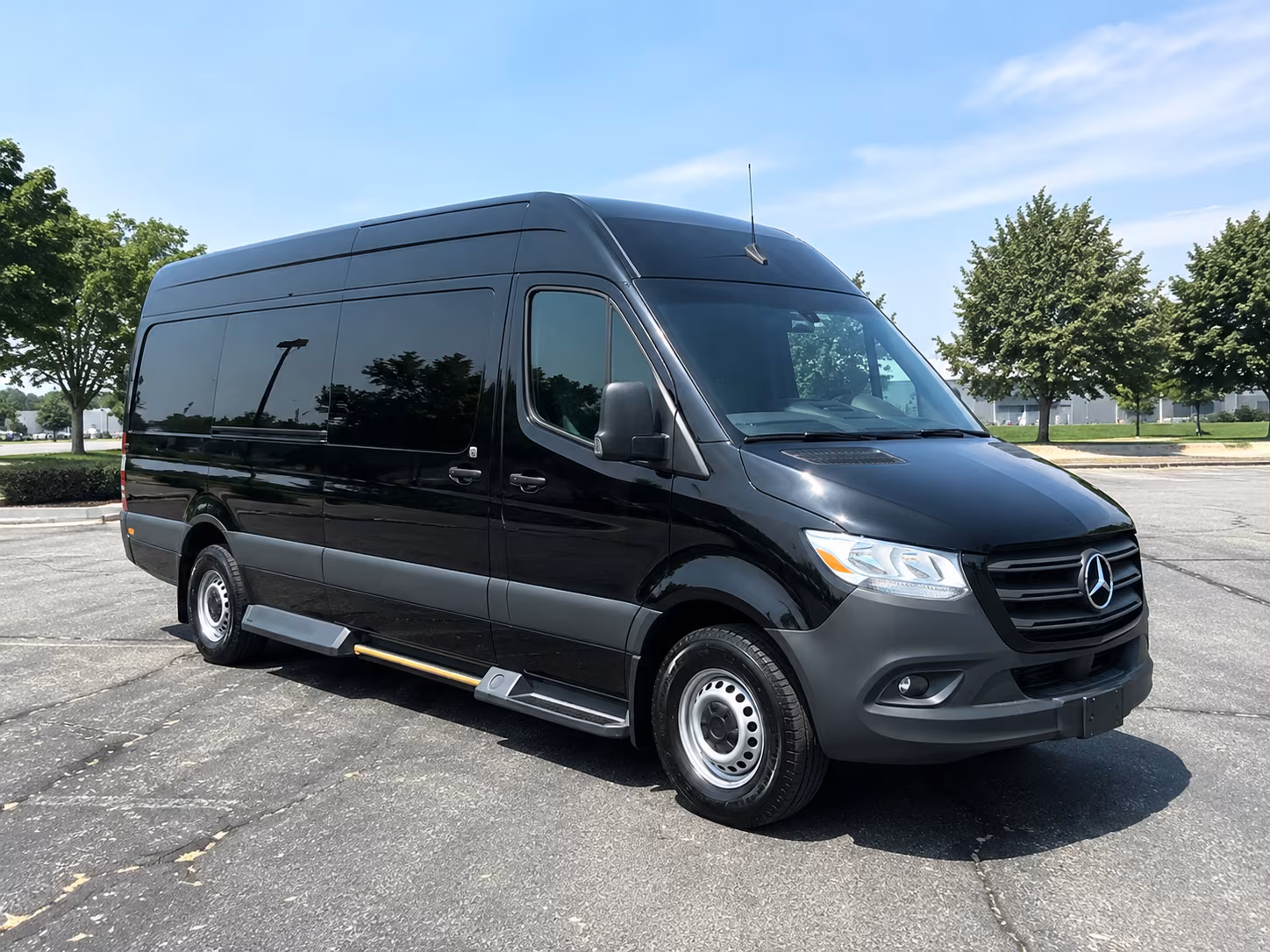 norwalk sprinter van with driver